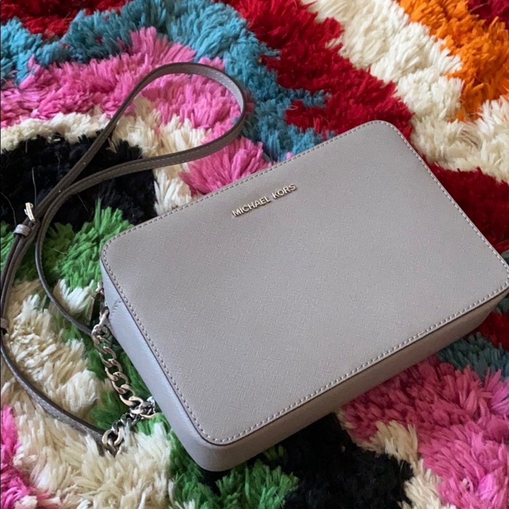 Micheal Kors Jet set large crossbody